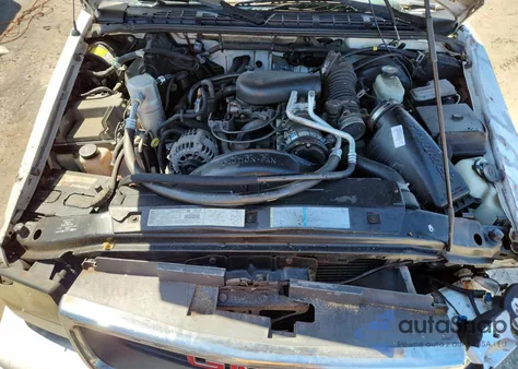 2002 GMC Sonoma z USA, uszkodzony, nr VIN 1GTCS19W328112543